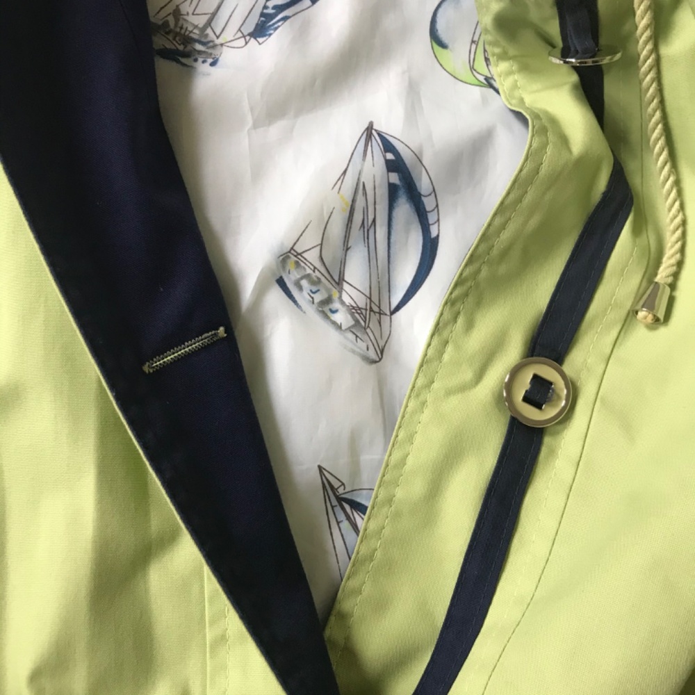 🍁Beautiful Mackintosh Light Spring Jacket With Drawstring & Hood - Picture 8 of 16